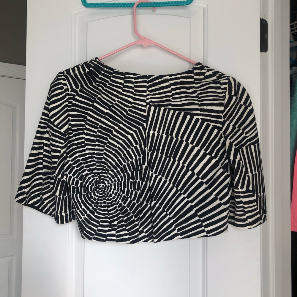 🌟3/$30🌟 Trina Turk striped Bolero - Picture 4 of 5
